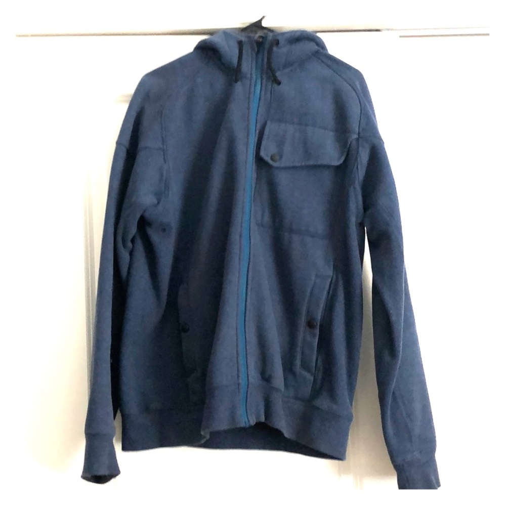 Lululemon Men’s hooded sweatshirt